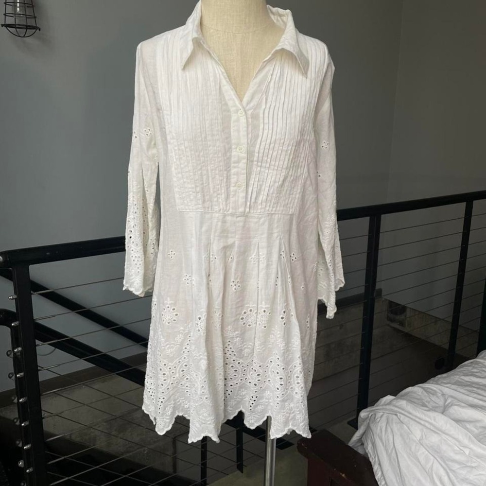 Beautiful white tunic lace shirt/ dress size large